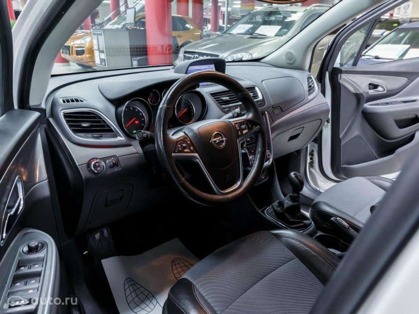 Опель Мокка 2013 салон