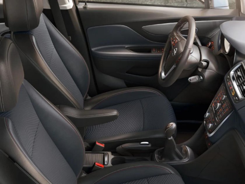 Opel Mokka салон
