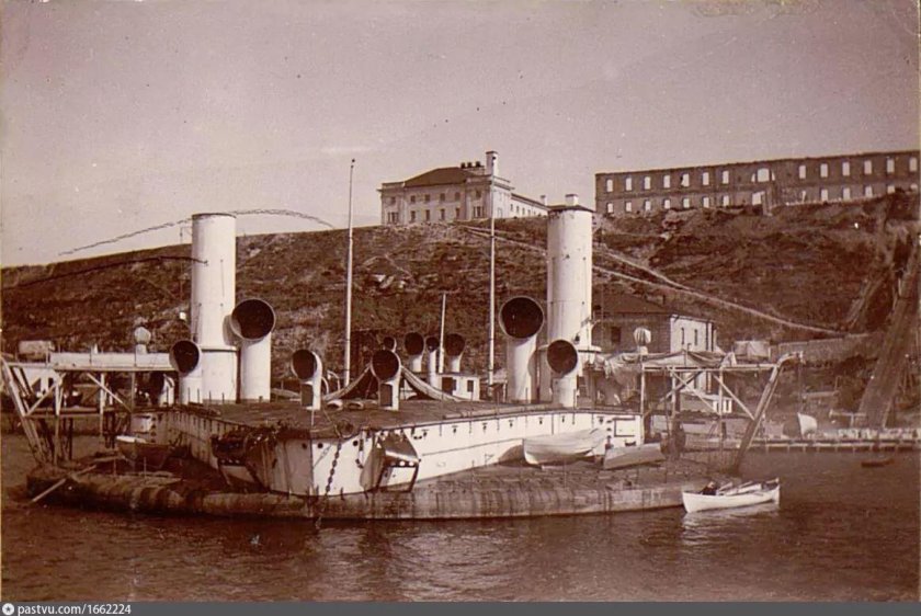 Броненосец береговой обороны вице-Адмирал Попов