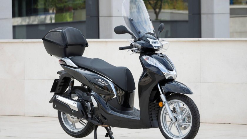 Скутер Honda sh 125
