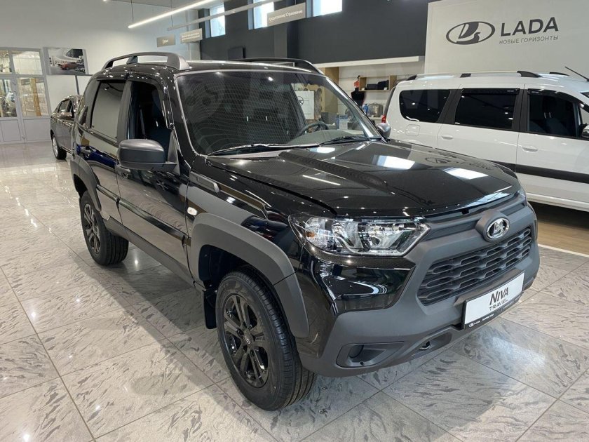 Нива Тревел Блэк 22