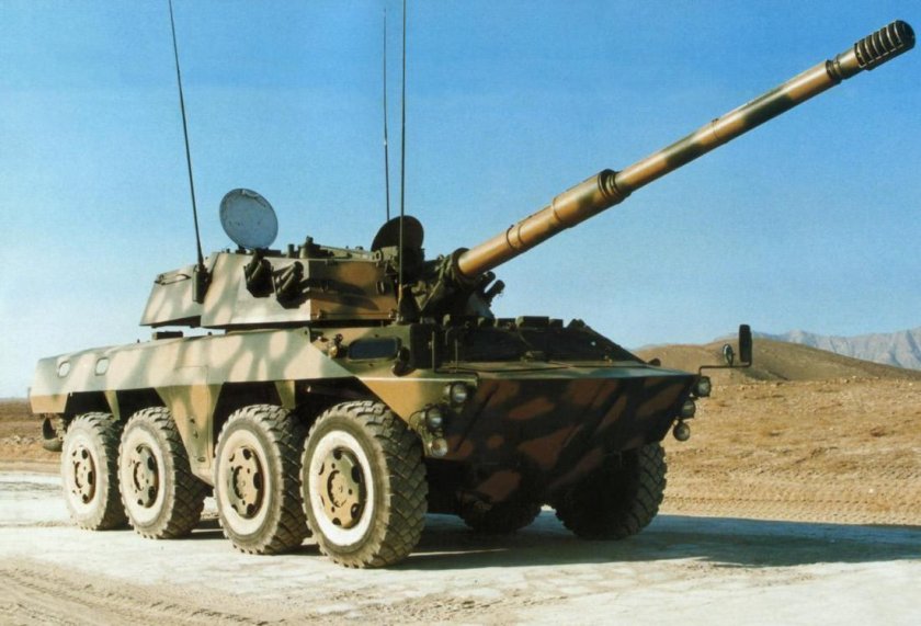 БТР 80 С пушкой 125 мм