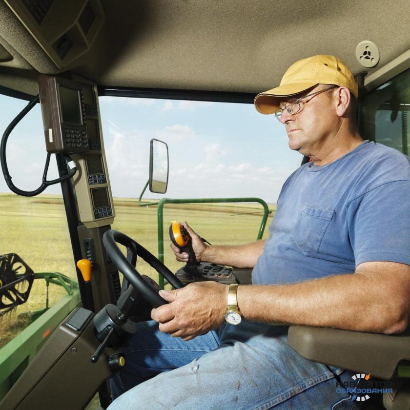 Водитель комбайна