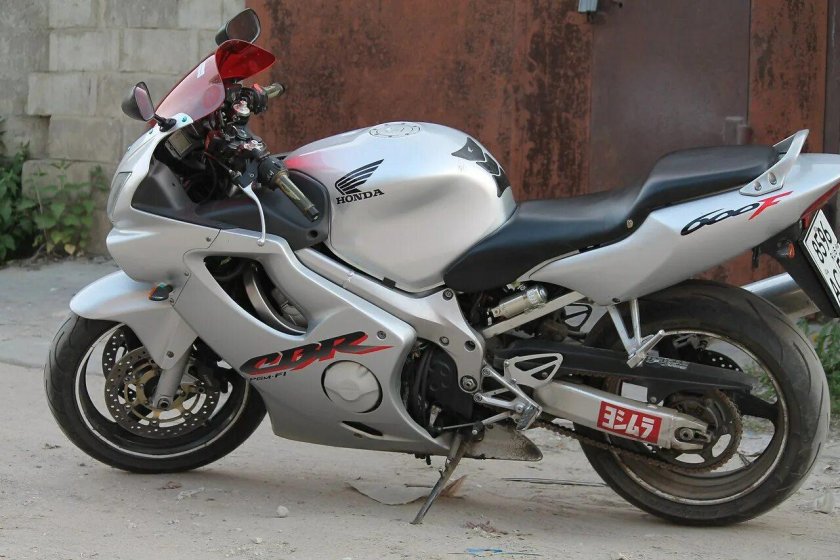 Хонда СБР ф4 ай