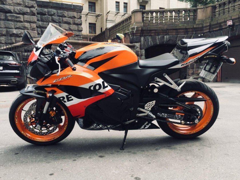 Honda cbr600rr оранжевый