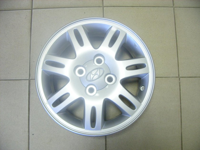 Диск Hyundai Accent r14 оригинал