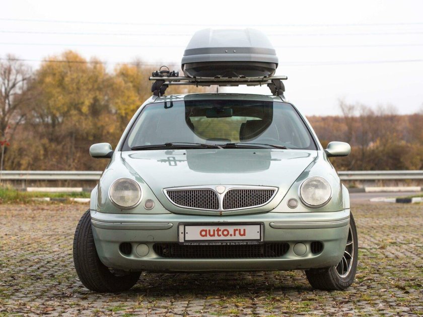 Купить Lancia Lybra 2001 года