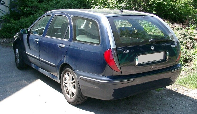 Lancia Lybra 2.4 JTD