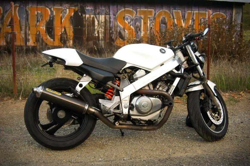 Ducati Monster 400 Custom
