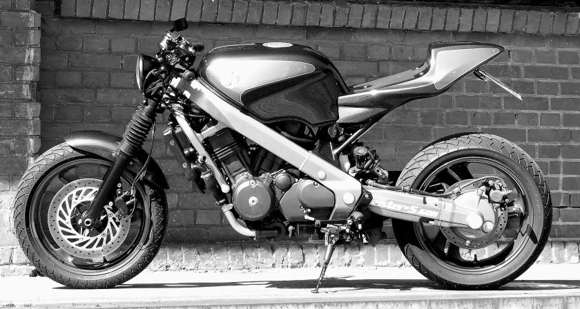 Honda NTV 650 Cafe Racer