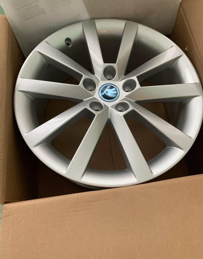 Диски на шкоду Рапид r15