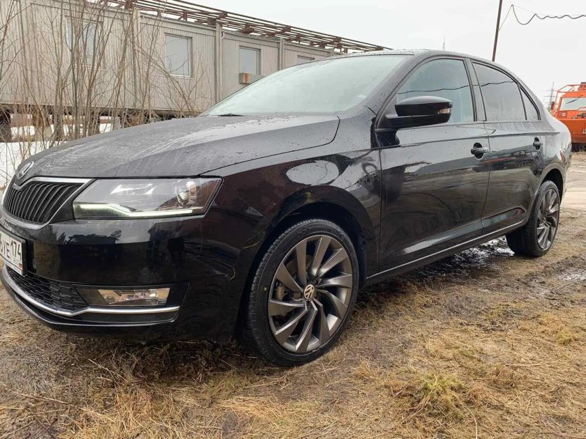 Шкода Рапид 2019 черная