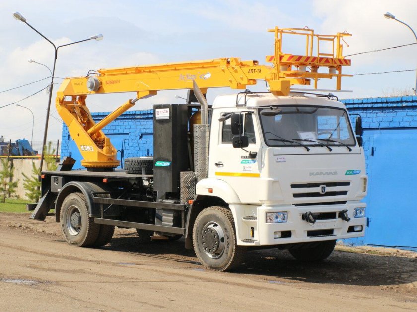 КАМАЗ 4308 автовышка