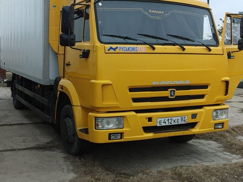 КАМАЗ 4308 желтый