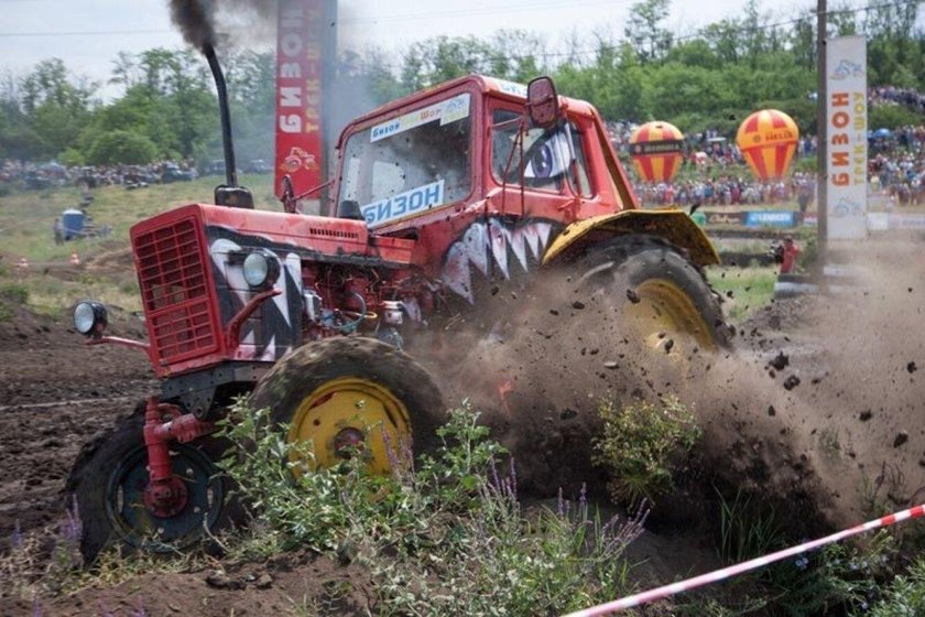 Трактора Бизон трек шоу
