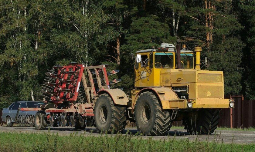 К701 Кировец трактор