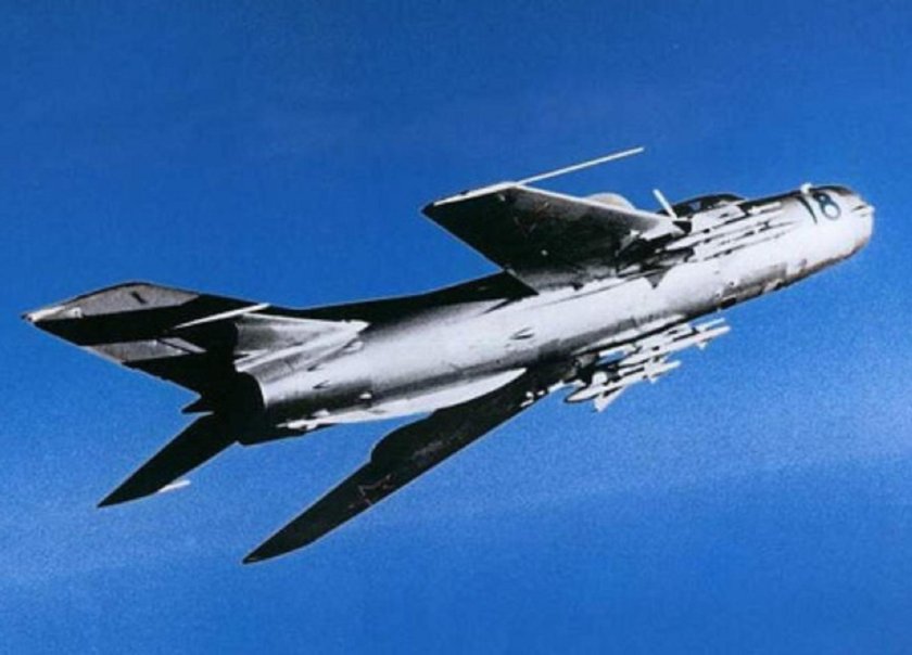 Миг-19 истребитель