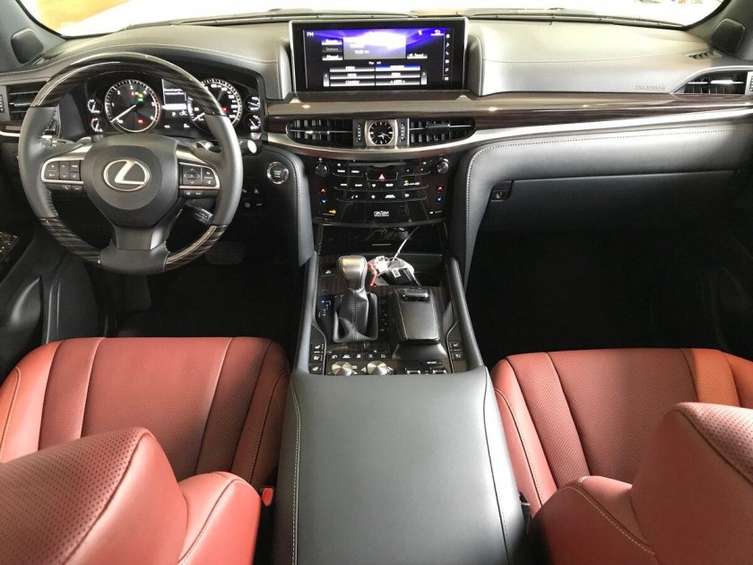 Lexus LX 450d Interior