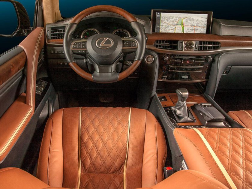 Lexus LX 450d салон