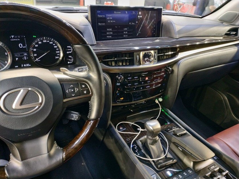 Lexus lx450d 2015