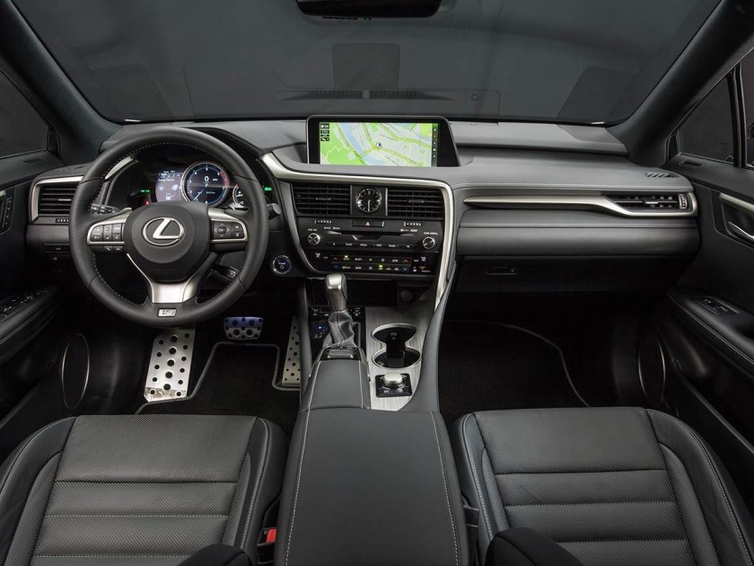 Lexus RX 200t салон