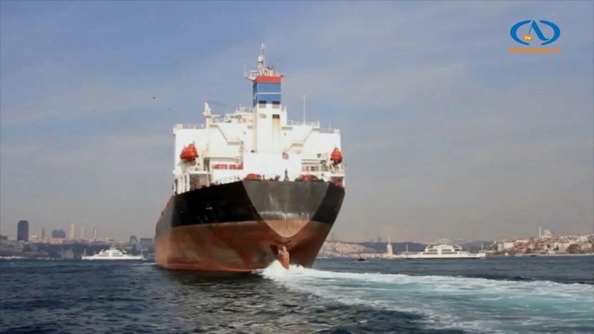 Танкер сзади