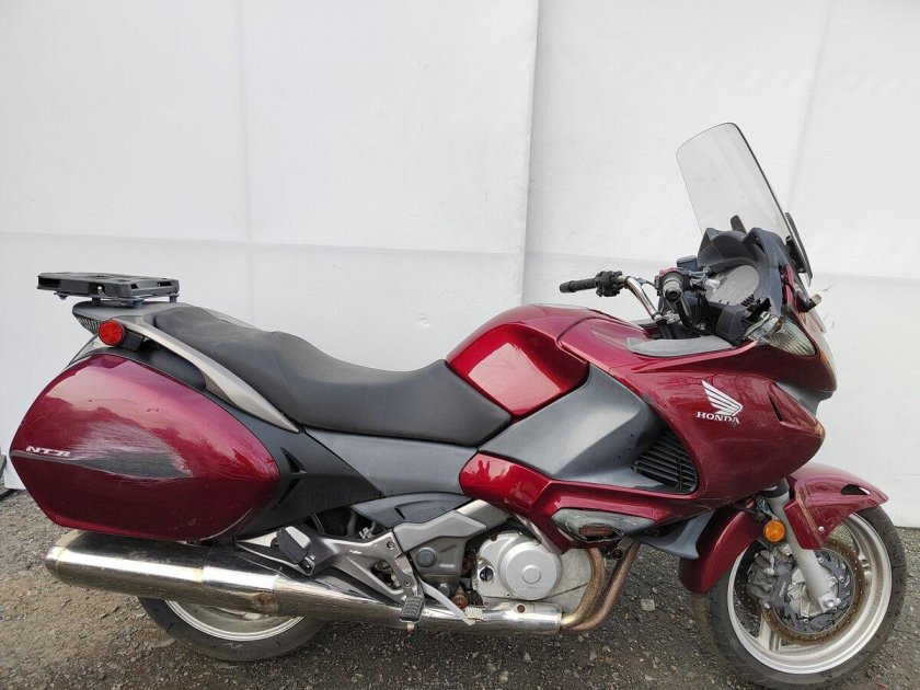 Honda nt700v