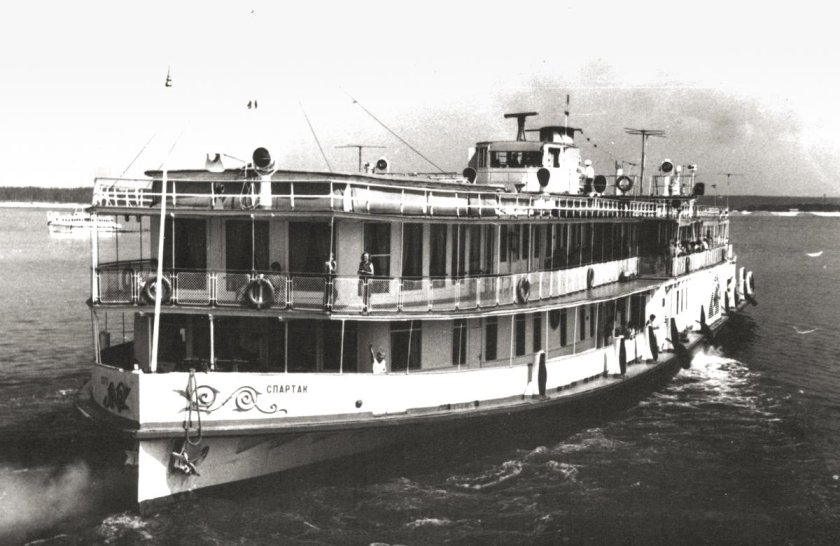 Речной колесный пароход Великая Княжна Ольга