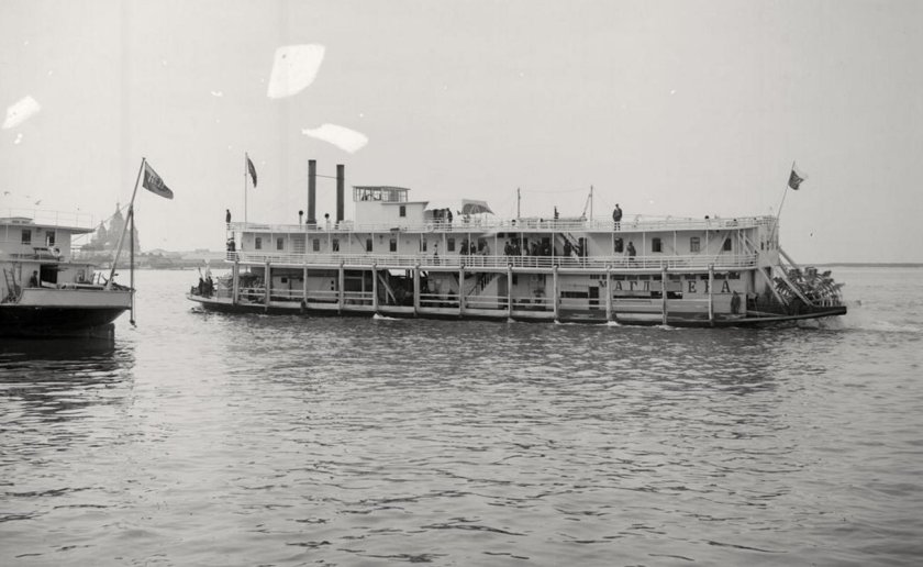 Пароход Альфонс Зевеке