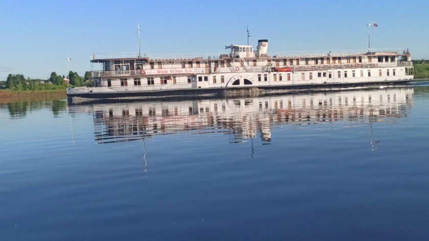 Теплоход н.в. Гоголь