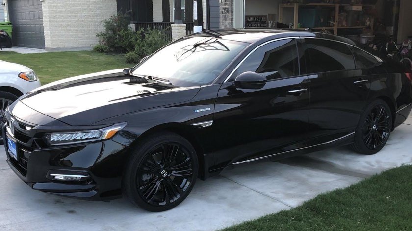Honda Accord 2019 черная