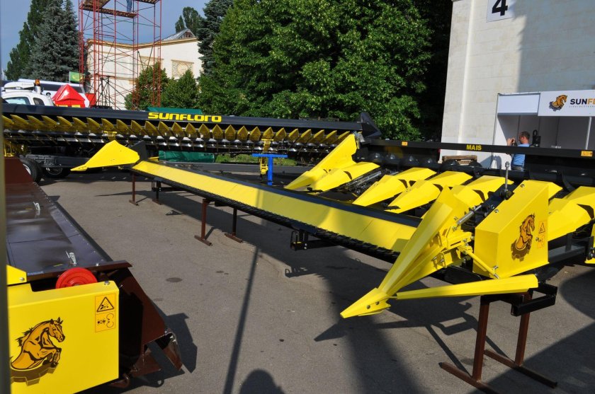 Жатки для уборки сои Flex