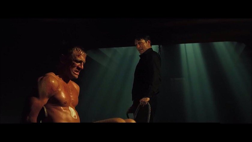 Джеймс Бонд сцена в казино