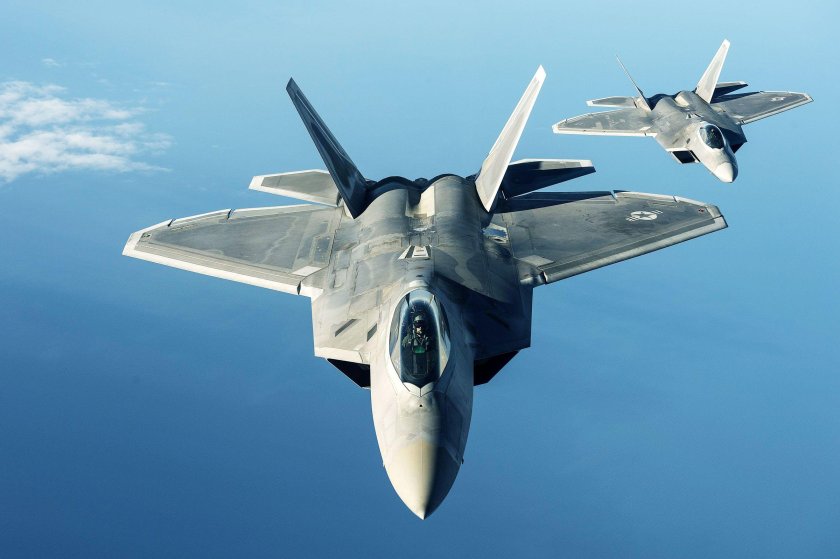 Истребитель США F-22 Raptor