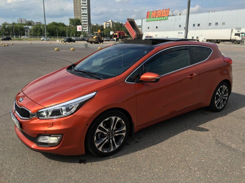 Kia Ceed купе 2013