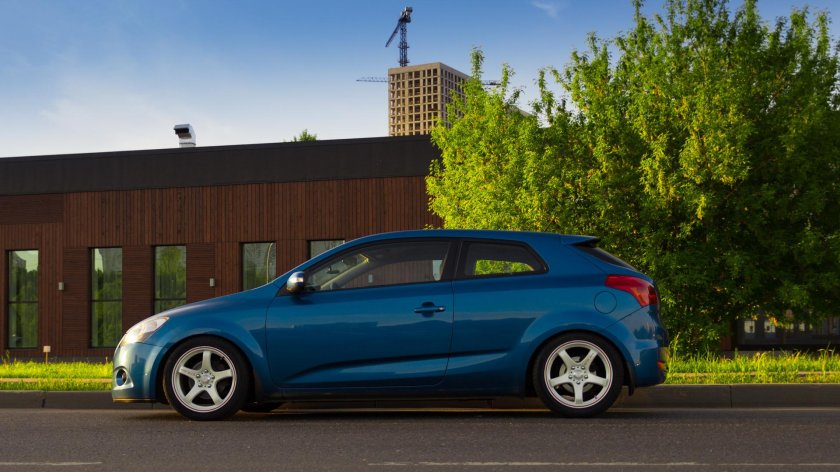 Kia Ceed 1 купе