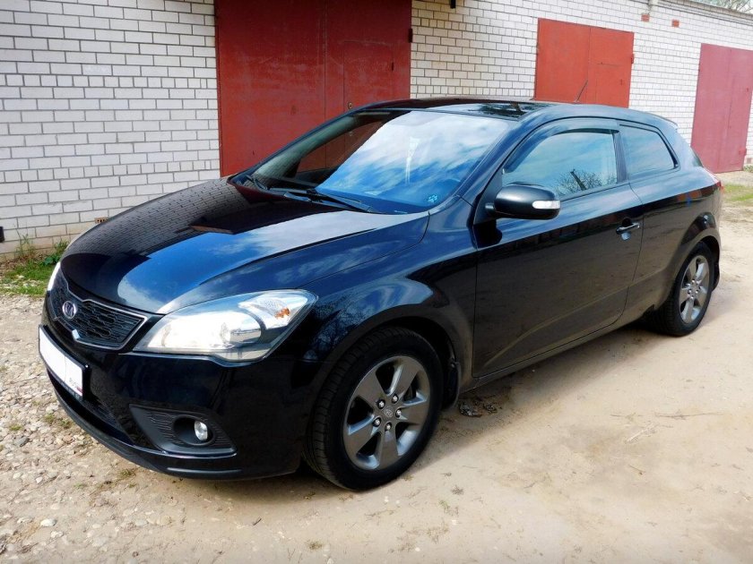 Kia Ceed 2011 купе