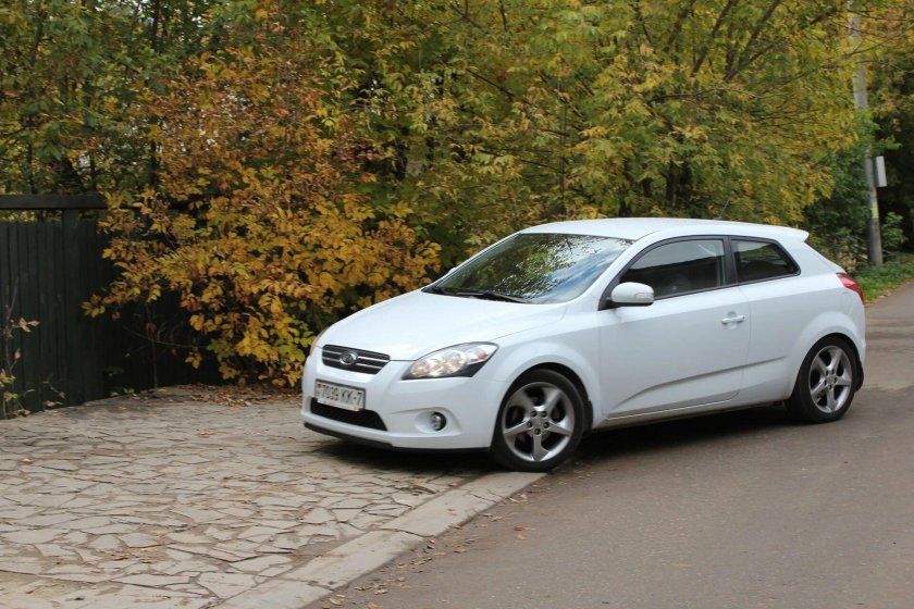 Kia Ceed 1 купе