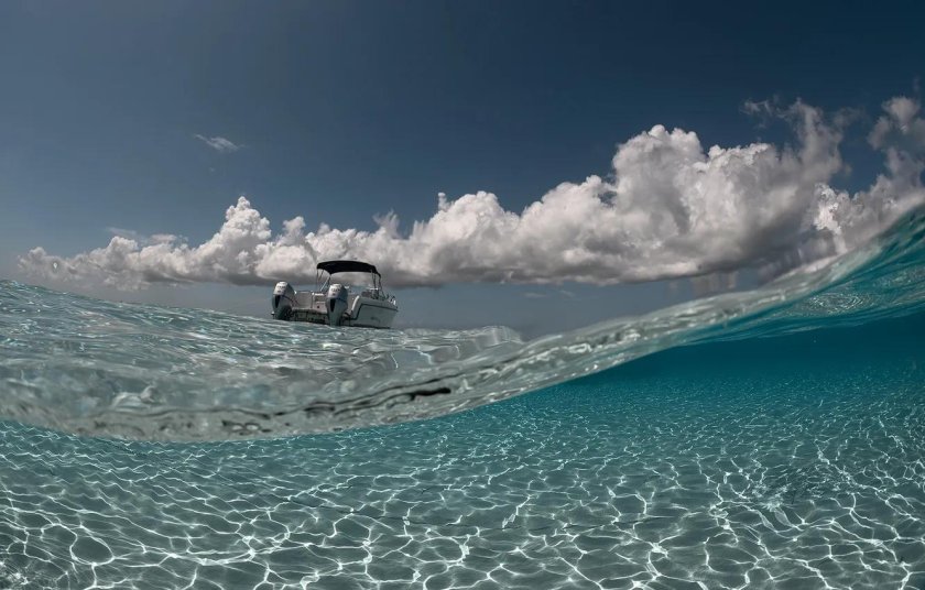 Лодка в облаках