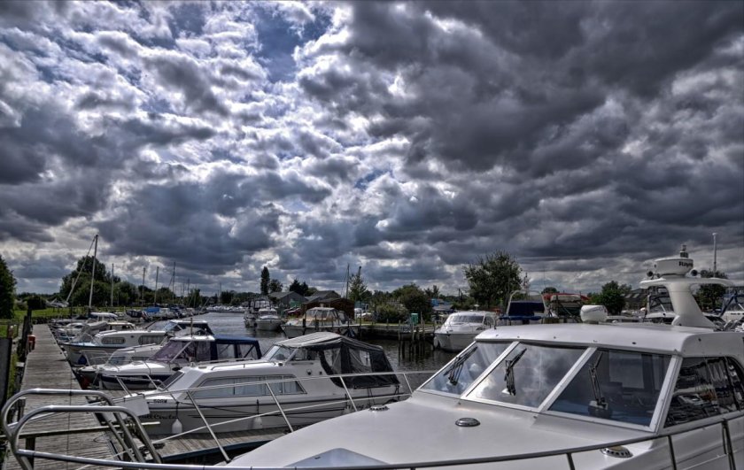 Cloud Boat/Synkro — Carmine