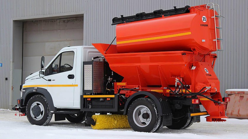 Комбинированная дорожная машина газон next ко-829n