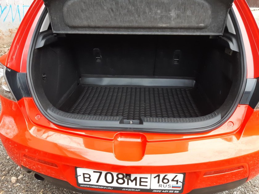 Mazda 3 2007 хэтчбек багажник