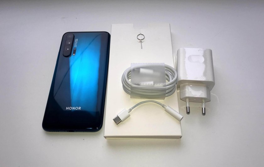 Honor 20 Pro комплектация