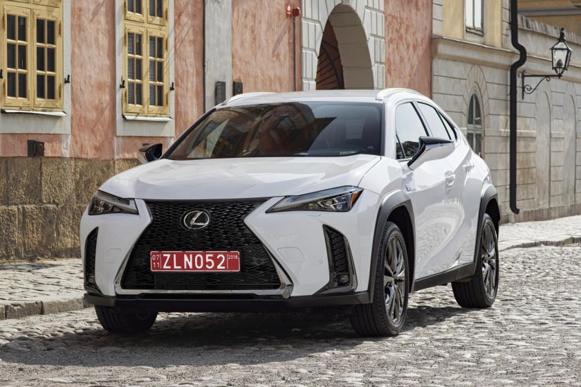 Lexus UX F Sport