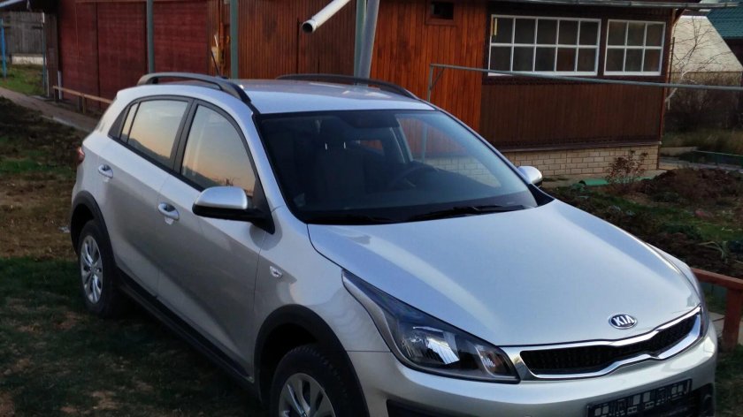 Kia Rio x line серебро