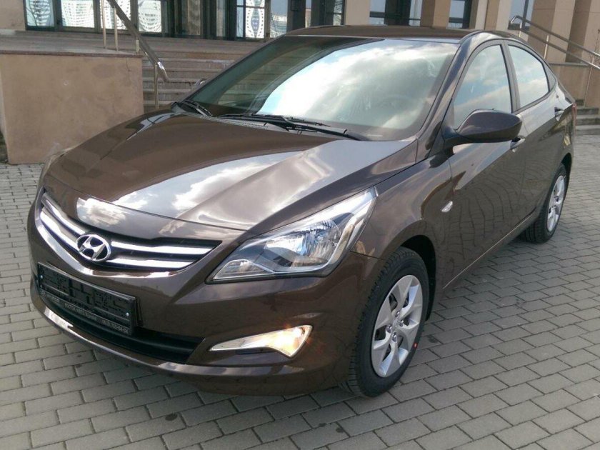Hyundai Solaris 2014 седан коричневый
