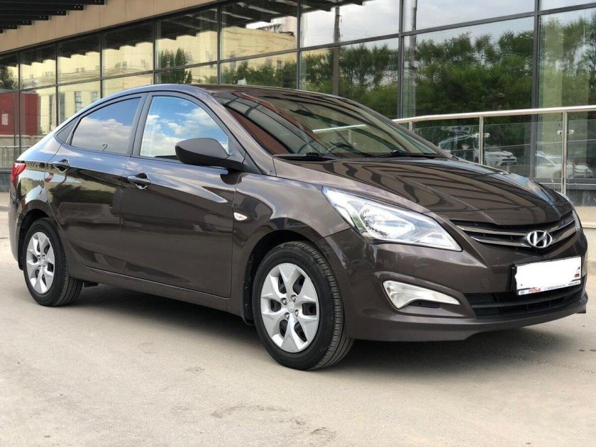 Хендай Солярис коричневый