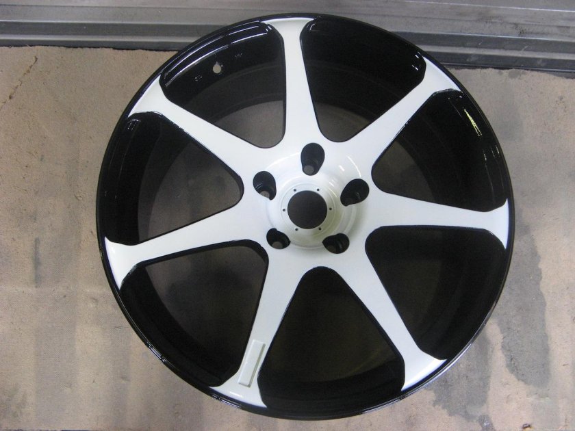 Двухцветные диски на авто