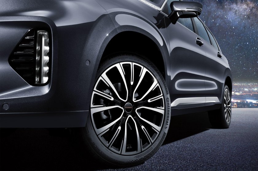 Диски Exeed r20 черный глянец