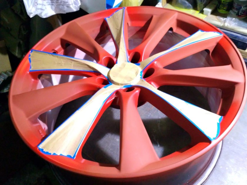 Красный карбон диски